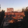 В Донецке от мощного обстрела горят дома: люди в панике (фото)