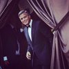 Джордж Клуни превратил селфи Синди Кроуфорд в фотобомбу 