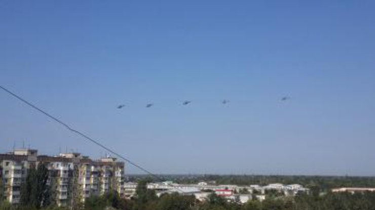 Вертолеты над Днепропетровском. Фото: 056.ua