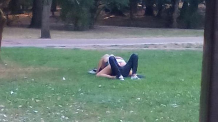 занялись сексом в парке сокольники занялись сексом в парке сокольники