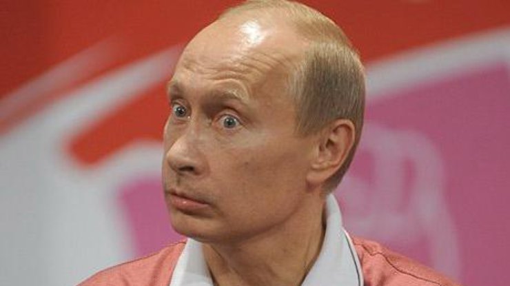 Путина изображают на постельное белье. Фото yaplakal.com