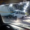В Запорожье маршрутка врезалась в грузовик, 11 пострадавших (фото)