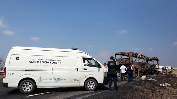 В Мексике в жутком ДТП погибли 13 человек 