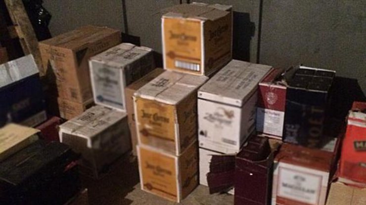 В Одессе изъяли подделки брендового алкоголя