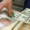В Украине продолжает падать курс доллара