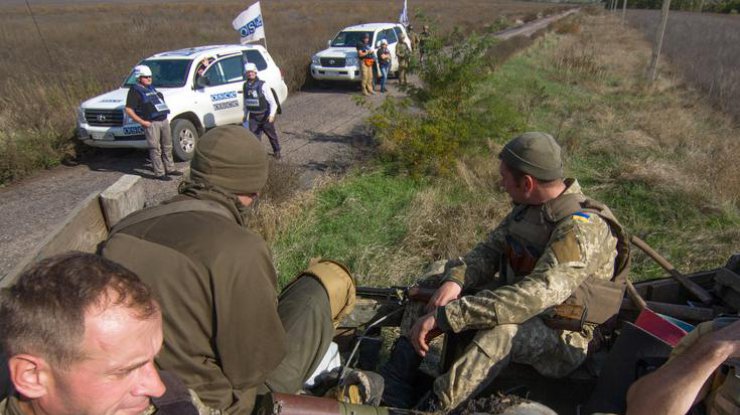 Боевики запугивают представителей ОБСЕ минами 