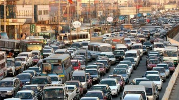 Пробка на границе с Польшей парализовала движение более 1000 авто (фото: tripedali.com)