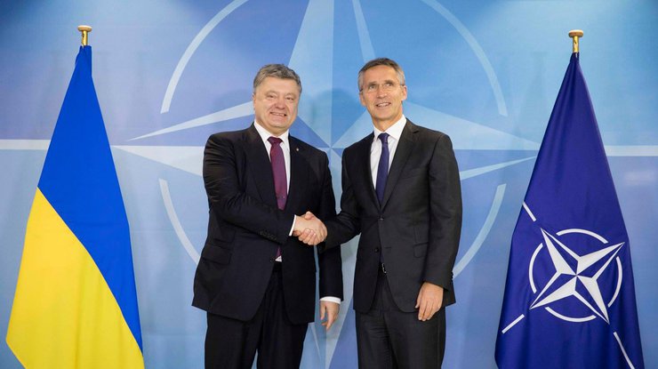 НАТО готово предоставить Украине политическую и финансовую помощь