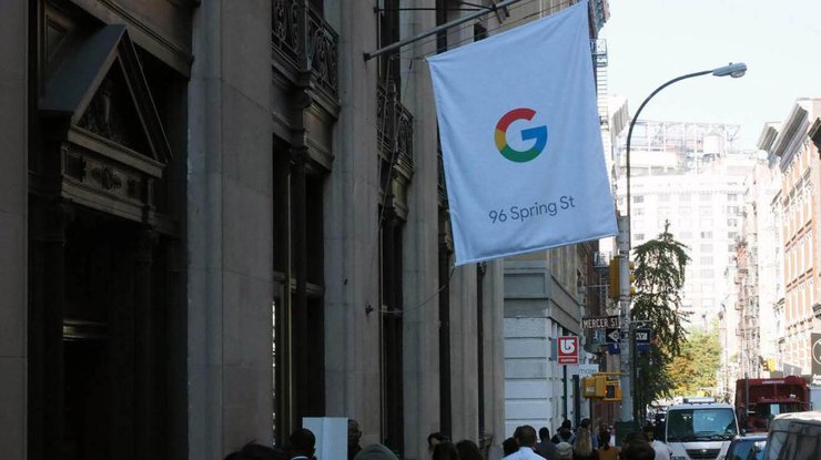 В Нью-Йорке Google открыл свой первый фирменный магазин 