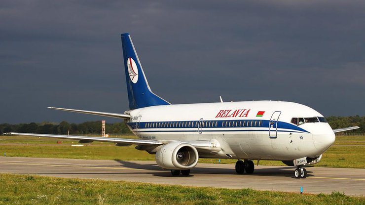 В Киеве белорусский самолет с угрозами вернули в аэропорт 