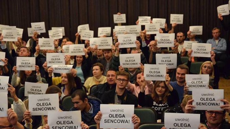 В Варшаве на кинофестивале устроили акцию в поддержку Сенцова. Фото: Геннадий Афанасьев\Facebook
