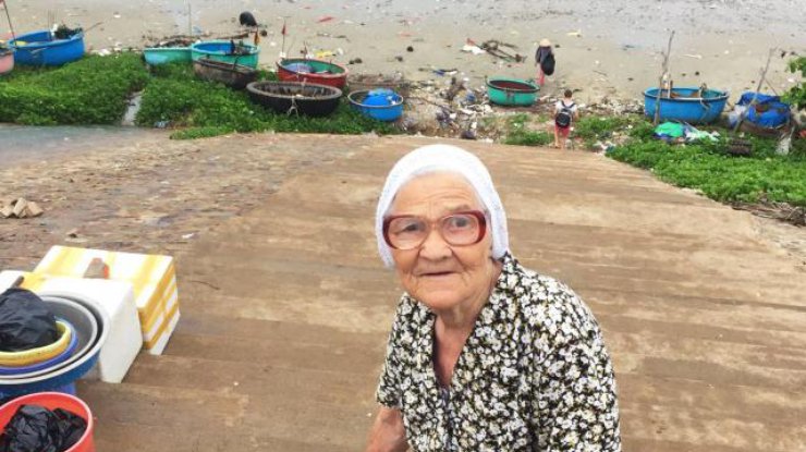 90-летняя старушка показала, как надо жить "на полную катушку" (фото: Facebook)