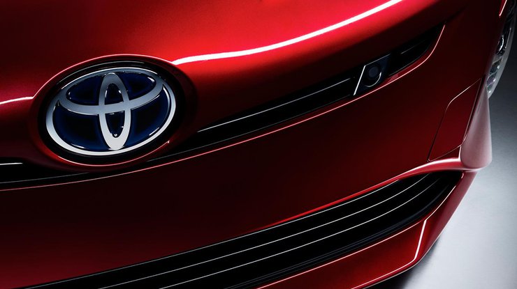 Toyota отзывает почти 6 млн авто из-за дефектов
