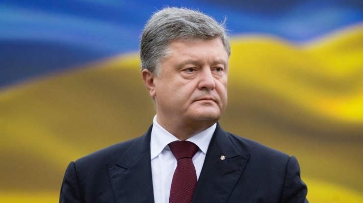 Порошенко поздравил с Днем освобождения Украины от фашистских захватчиков