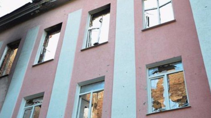 В Макеевке взорвались привезенные из России снаряды: Повреждены 7 школ, 3 садика и жилые дома