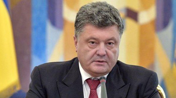 Война на Донбассе: Порошенко призвал историков найти выход 