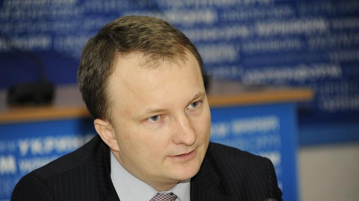 Эксперт посоветовал политикам не приучать украинцев "к сладкой жизни"