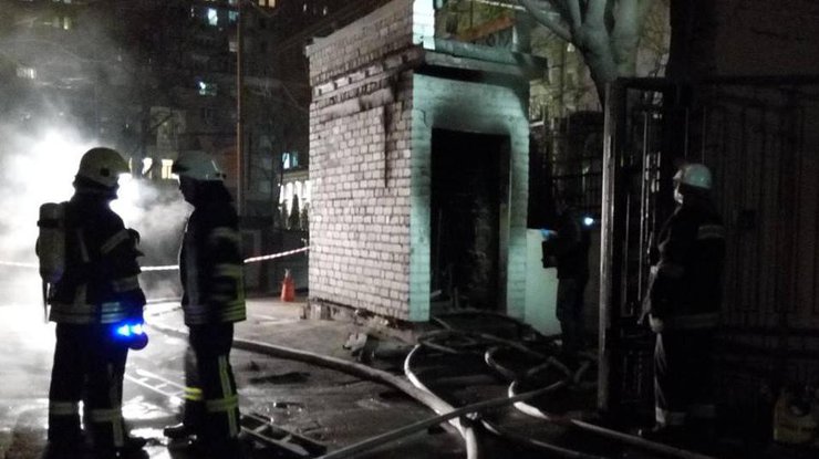 Пожар в центре Киева смогли потушить