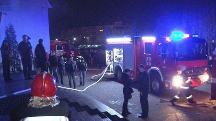 Пожар в ночном клубе Львова: спасатели рассказали подробности 