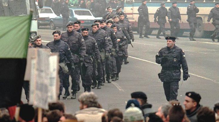 В Сербии военные вышли на акцию протеста