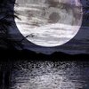 Древняя Луна "утопала" в воде - ученые 