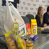 На Донбас відправлять 500 тисяч новорічних продуктових наборів