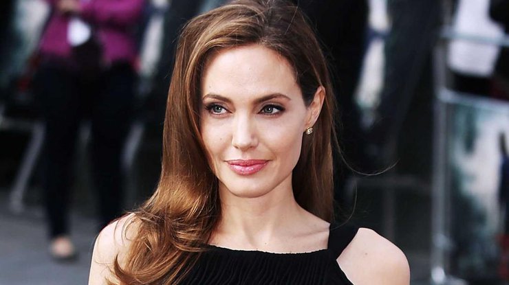 Анджелина Джоли жутко похудела