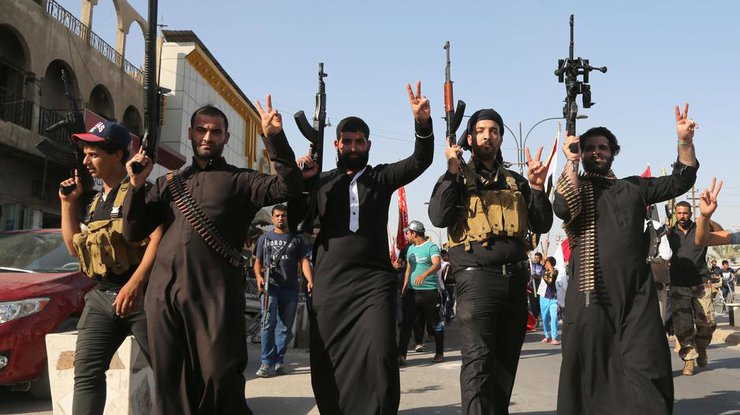 Боевики ИГИЛ массово убивают заложников в Мосуле