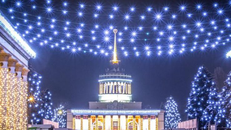 Новый год 2017: в Киеве впервые установят цифровую елку (фото: kiev.vgorode.ua)