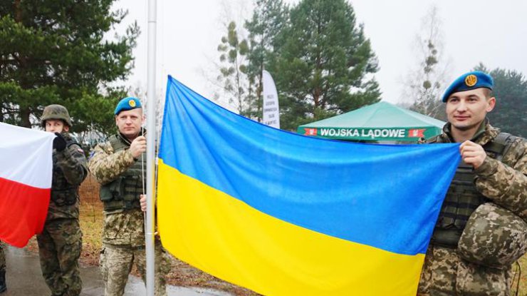 Украинские военные прибыли на учения в Польшу (фото: mil.gov.ua)