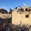 На Донбассе боевики разрушили частный сектор (фото)
