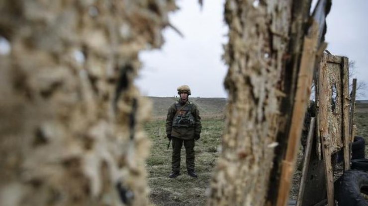 На Донбассе не прекращается боевая активность боевиков. Фото: inforesist.org
