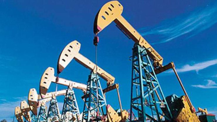 Мировые цены на нефть понизились 