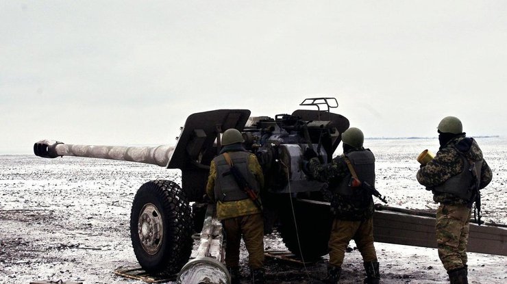 Боевики продолжают артиллерийский огонь по Светлодарской дуге