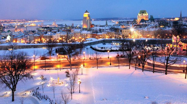 В Канаде из-за снегопадов 17 тыс. человек остались без электричества 