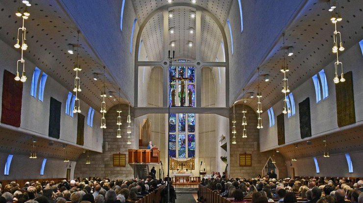 В Норвегии впервые за 500 лет церковь и правительство официально разделятся 