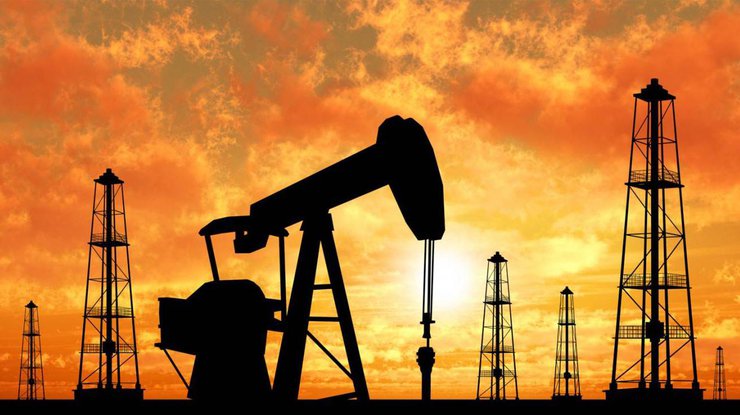 Мировые цены на нефть постепенно снижаются 