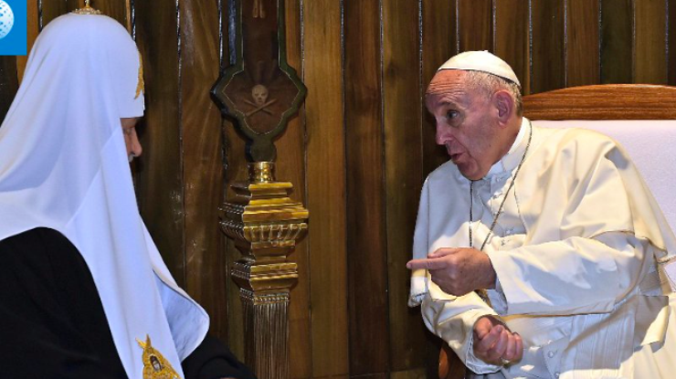 Папа и Кирилл призвали свои церкви в Украине не поддерживать развитие конфликта