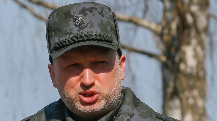 Турчинов ожидает масштабного вторжения России в Украину