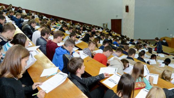 В Украине закроют еще десять высших учебных заведений