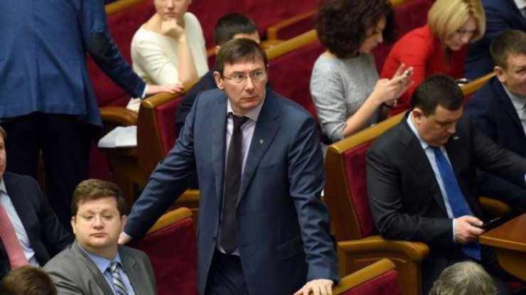 Луценко считает, что фракции Рады позволят новому премьеру формировать правительство