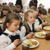 Киеврада взвинтила цены на школьное питание