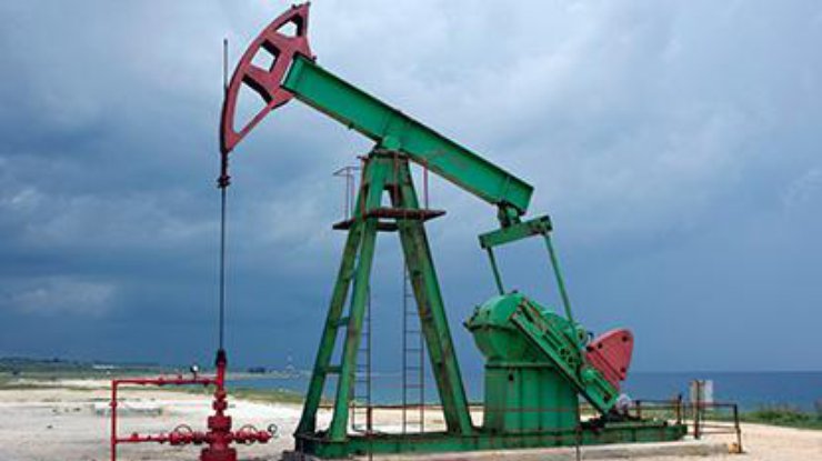 Цена на нефть рухнула после стремительного роста