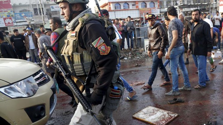 В Багдаде в результате двух взрывов погибли как минимум 12 человек