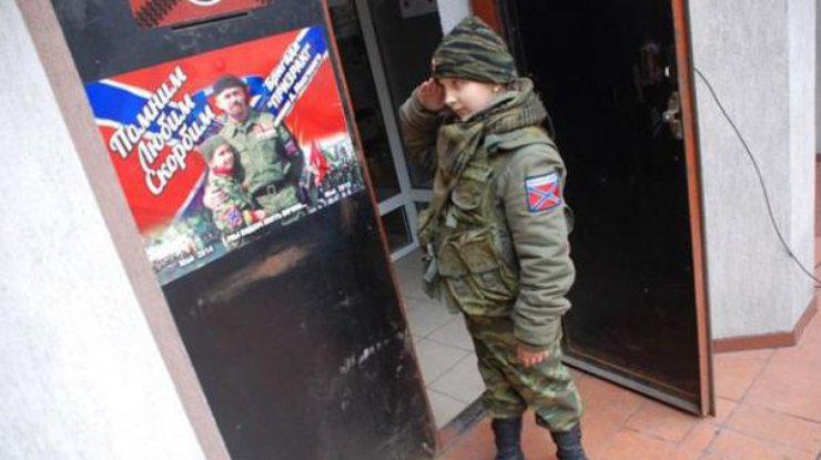 На Донбассе пророссийские боевики привлекают несовершеннолетних украинцев