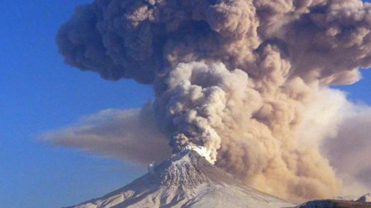 Один из самых высоких активных вулканов Евразии 