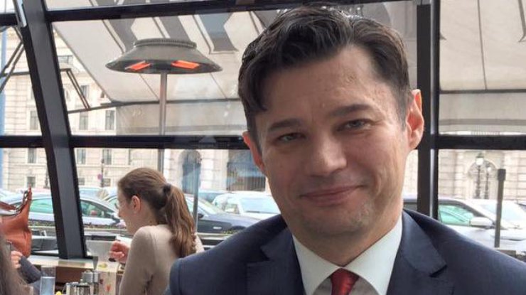 Набирает обороты скандал вокруг посла Украины в Австрии Александра Щербы
