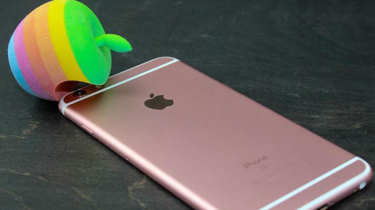 Судя по опубликованной фотографии, iPhone 7 будет внешне напоминать iPhone 6s