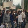 Работники Славянского маслоэкстракционного завода митингуют против действий рейдеров (фото)