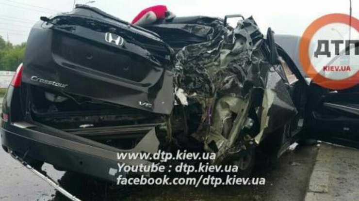 Водитель Антона Геращенко попал в жуткую аварию